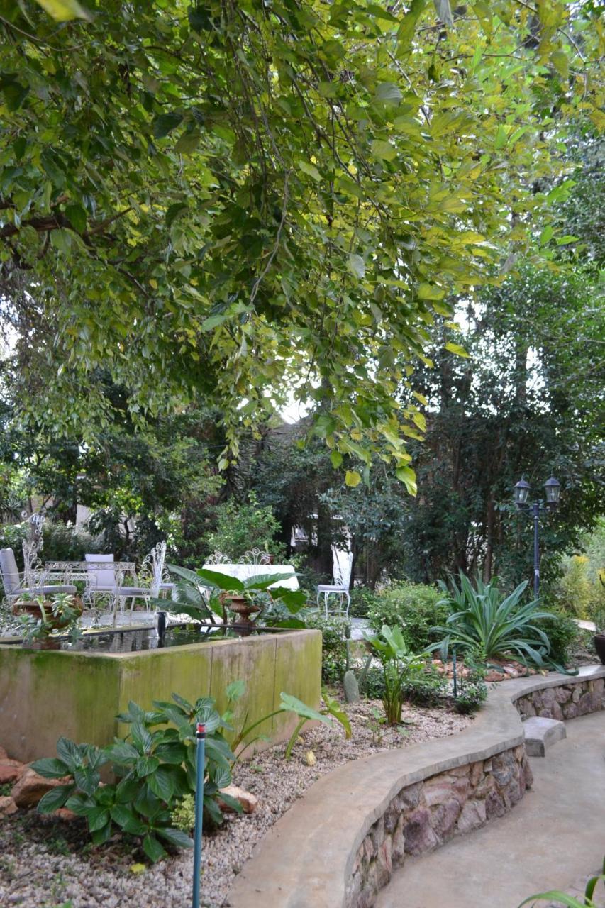 Festina Lente Guesthouse Joanesburgo Exterior foto